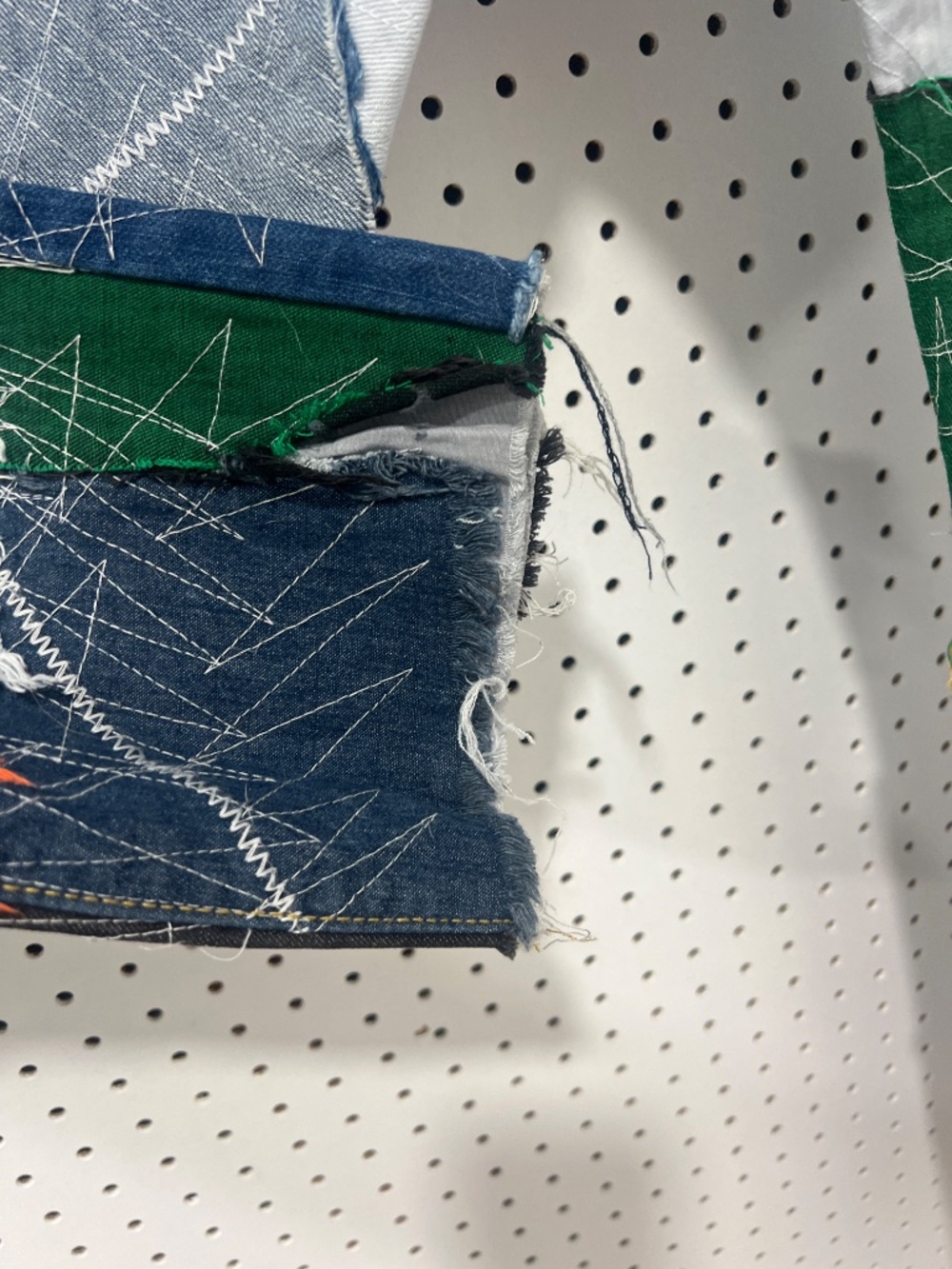 Patchwork. Jeans - Picture 4 of 4